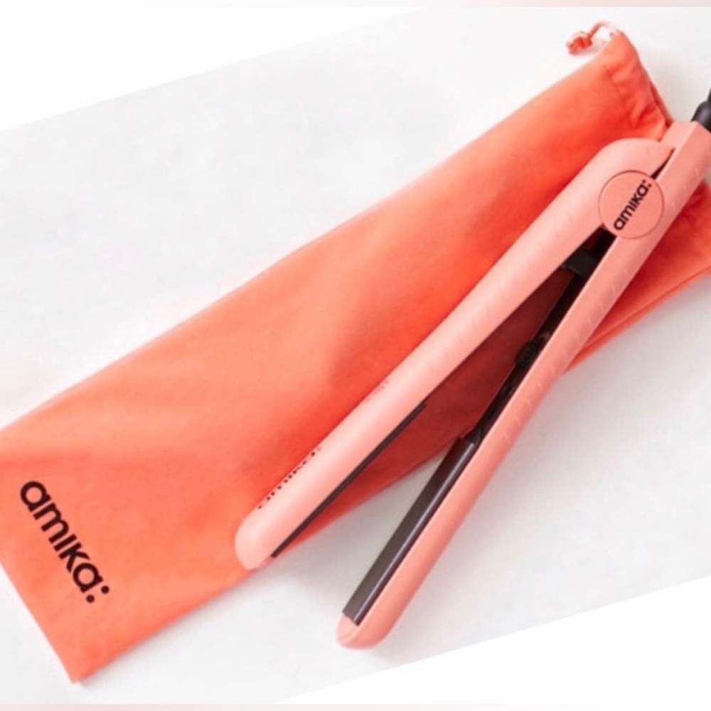 Amika One Inch Straighter with Bag